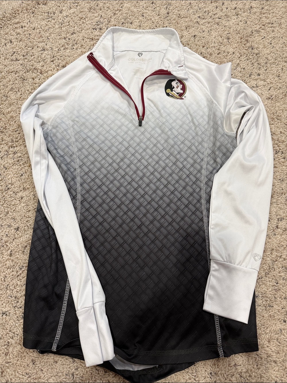 Colosseum Women’s White to Black Ombre Quarter-Zip Pullover